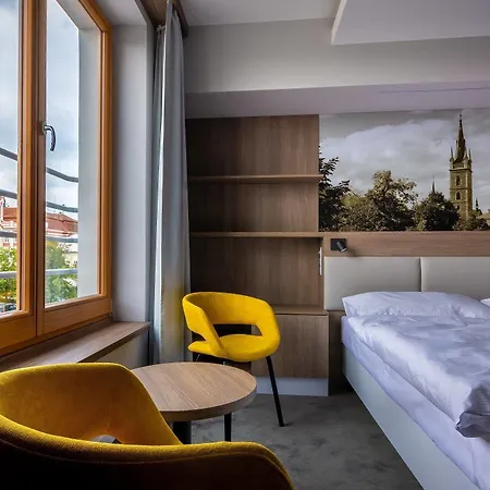 מלון Grand Čáslav