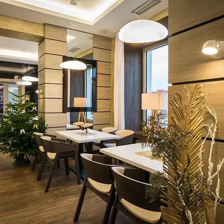 Hotel Grand 3*