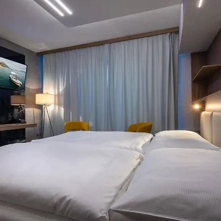 Hotel Grand 3*